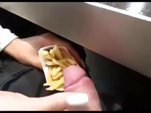 الثدي الطبيعي يضغط م ...